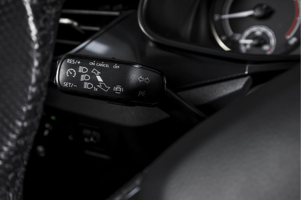 Škoda SCALA 1.5 TSI 150 PK Sport Business - Automaat Orig. NL | Cruise | Stoelverw. | PDC | App. Connect | ECC | LM 18" |