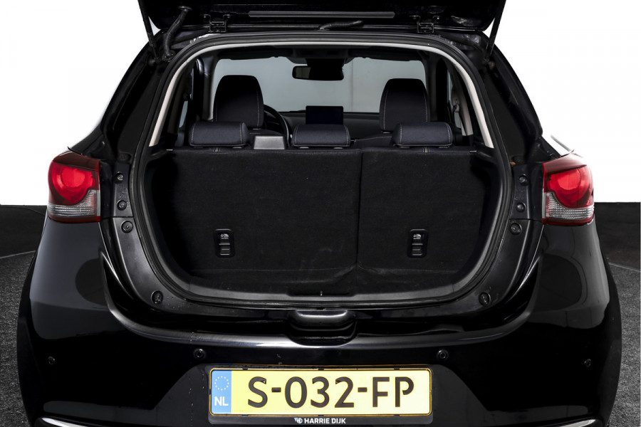 Mazda 2 1.5 Skyactiv-G 90 PK Luxury Orig. NL | Cruise | Stoel-+Stuurverw. | PDC | App. Connect | ECC | LM 16" |