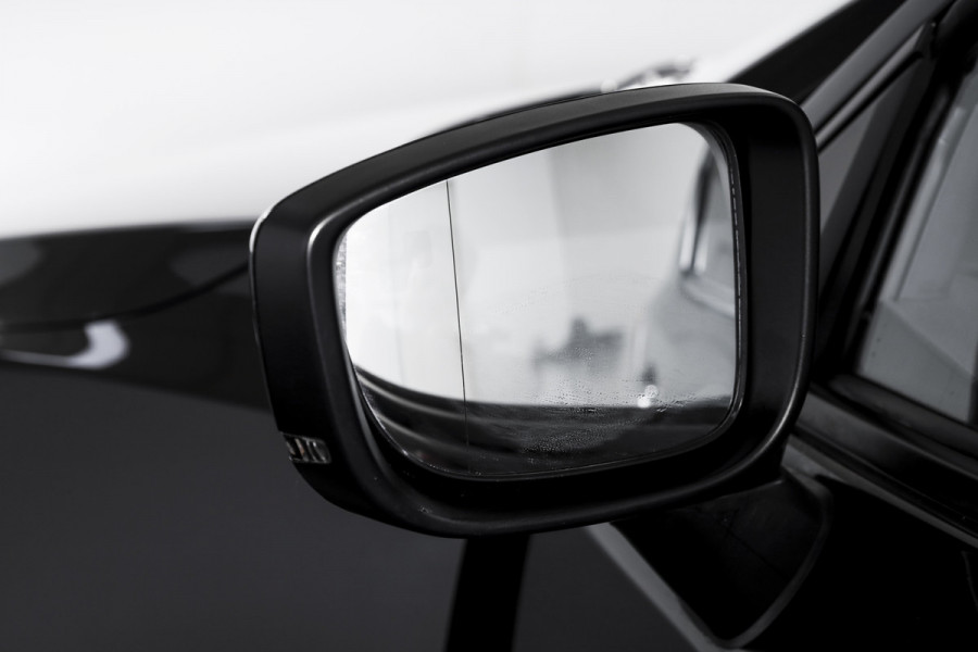 Mazda 2 1.5 Skyactiv-G 90 PK Luxury Orig. NL | Cruise | Stoel-+Stuurverw. | PDC | App. Connect | ECC | LM 16" |