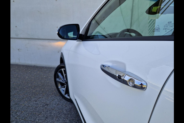 Kia Niro 1.6 GDi Hybrid DynamicPlusLine | Trekhaak | Clima | LED | Stoelverwarming | Adaptive Cruise | PDC |