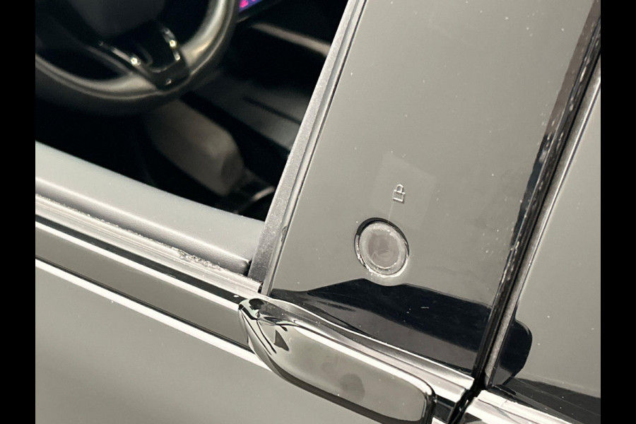 Ford Mustang Mach-E RWD 75 kWh | Origineel NL | B&O | Rondomzicht/Camera | Leder