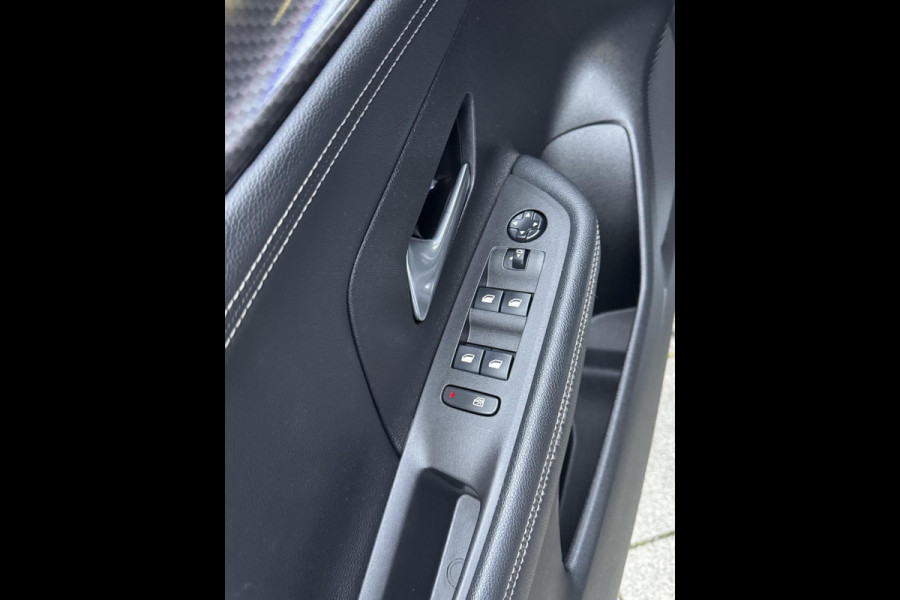 Opel Mokka 1.2 Turbo GS Line Navigatie / Apple CarPlay I Airco I LED I PDC I Sport velgen I 39.000 KM Dealer onderhouden