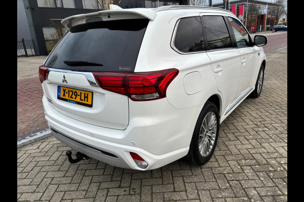 Mitsubishi Outlander 2.4 PHEV Intense+ Camera/Navigatie/Stuur+stoelverwarming