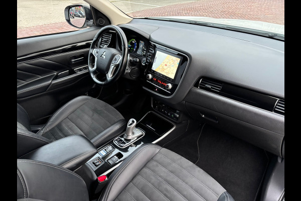 Mitsubishi Outlander 2.4 PHEV Intense+ Camera/Navigatie/Stuur+stoelverwarming
