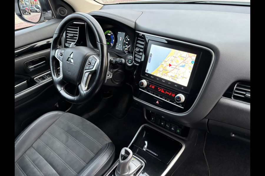 Mitsubishi Outlander 2.4 PHEV Intense+ Camera/Navigatie/Stuur+stoelverwarming