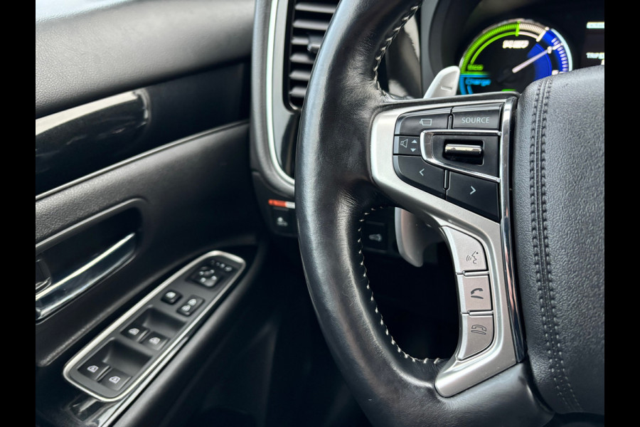 Mitsubishi Outlander 2.4 PHEV Intense+ Camera/Navigatie/Stuur+stoelverwarming