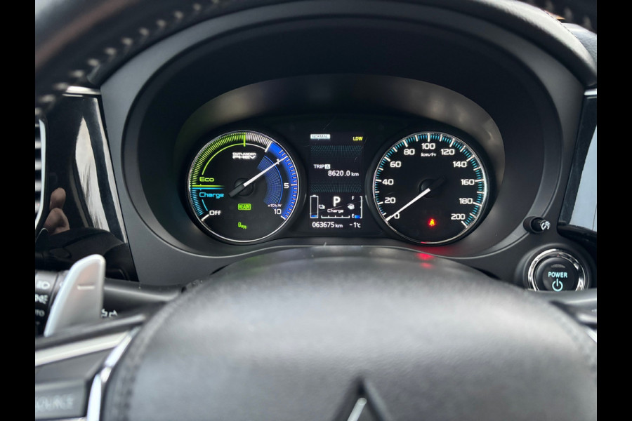 Mitsubishi Outlander 2.4 PHEV Intense+ Camera/Navigatie/Stuur+stoelverwarming