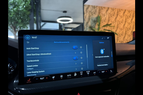 Ford FOCUS Wagon 1.0 EcoBoost Mild-Hybrid ST Line Garantie Carplay StuurVW StoelVW Cruise Clima Navi Lane Led Dab Rijklaar
