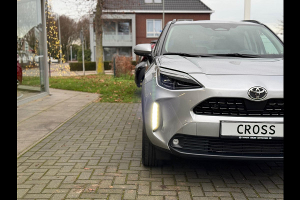 Toyota Yaris Cross 1.5 Hybrid 130pk Executive Limited | Elektrische achterklep, Stoel + Stuurverwarming, 18 inch, Dodehoekherkenning, Parkeersensor