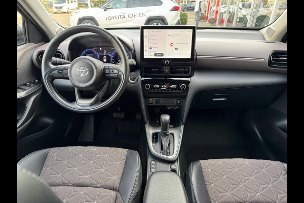Toyota Yaris Cross 1.5 Hybrid 130pk Executive Limited | Elektrische achterklep, Stoel + Stuurverwarming, 18 inch, Dodehoekherkenning, Parkeersensor