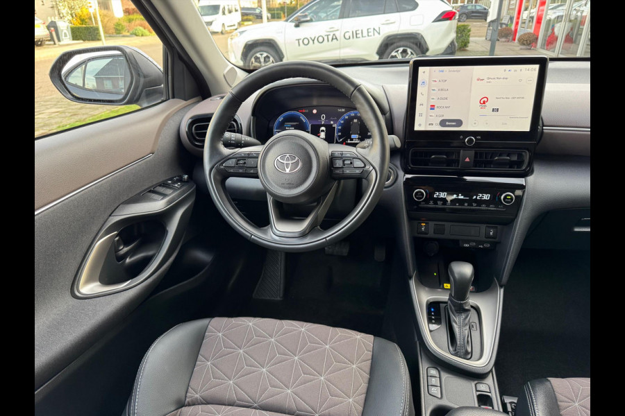 Toyota Yaris Cross 1.5 Hybrid 130pk Executive Limited | Elektrische achterklep, Stoel + Stuurverwarming, 18 inch, Dodehoekherkenning, Parkeersensor