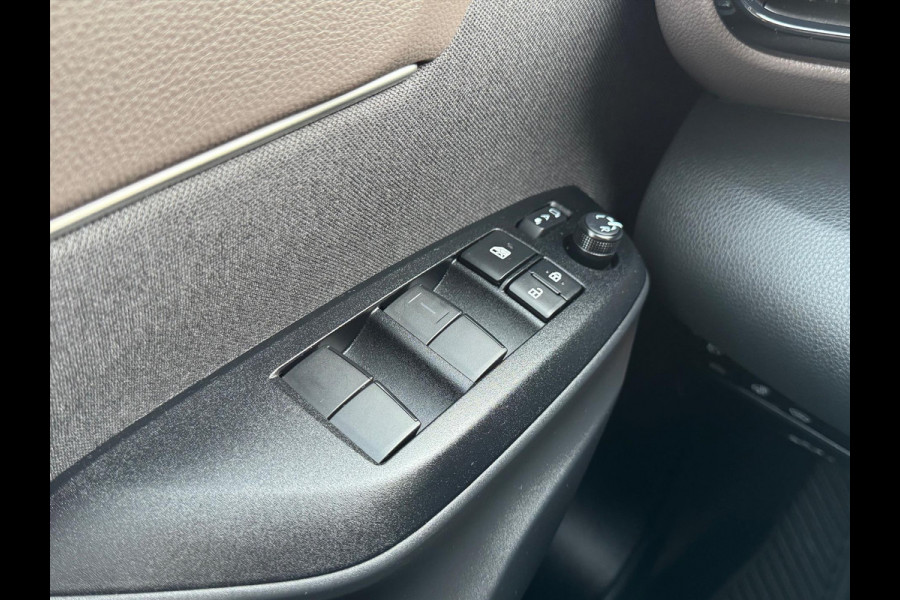 Toyota Yaris Cross 1.5 Hybrid 130pk Executive Limited | Elektrische achterklep, Stoel + Stuurverwarming, 18 inch, Dodehoekherkenning, Parkeersensor