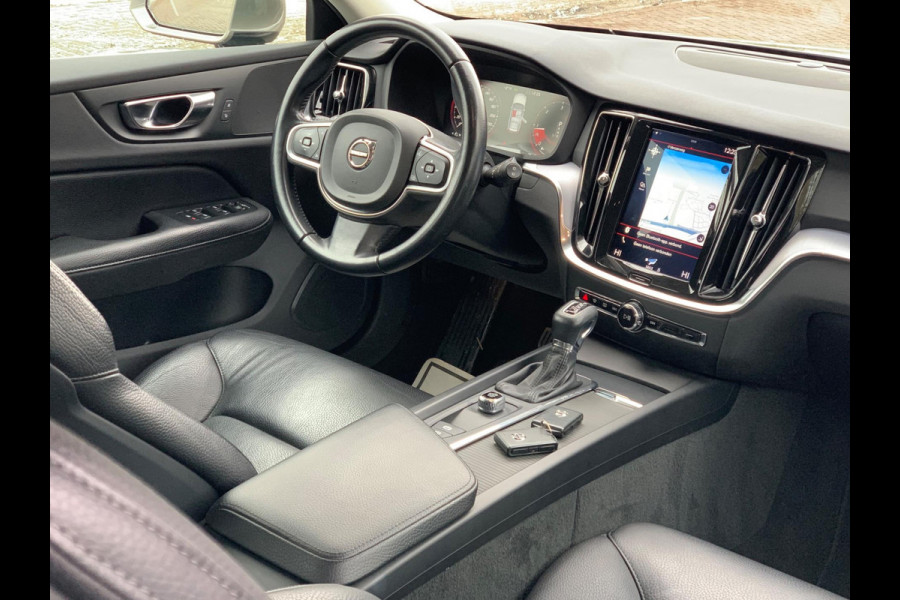 Volvo V60 2.0 D4 Inscription 190PK LEDER FULL 2021 DEALER OH / NETTO EXPORT € 14.950