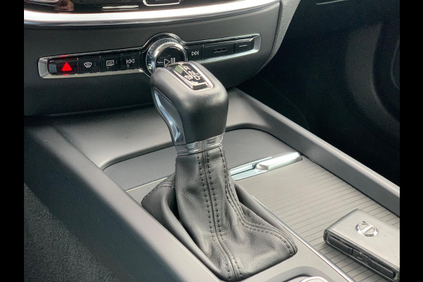 Volvo V60 2.0 D4 Inscription 190PK LEDER FULL 2021 DEALER OH / NETTO EXPORT € 14.950