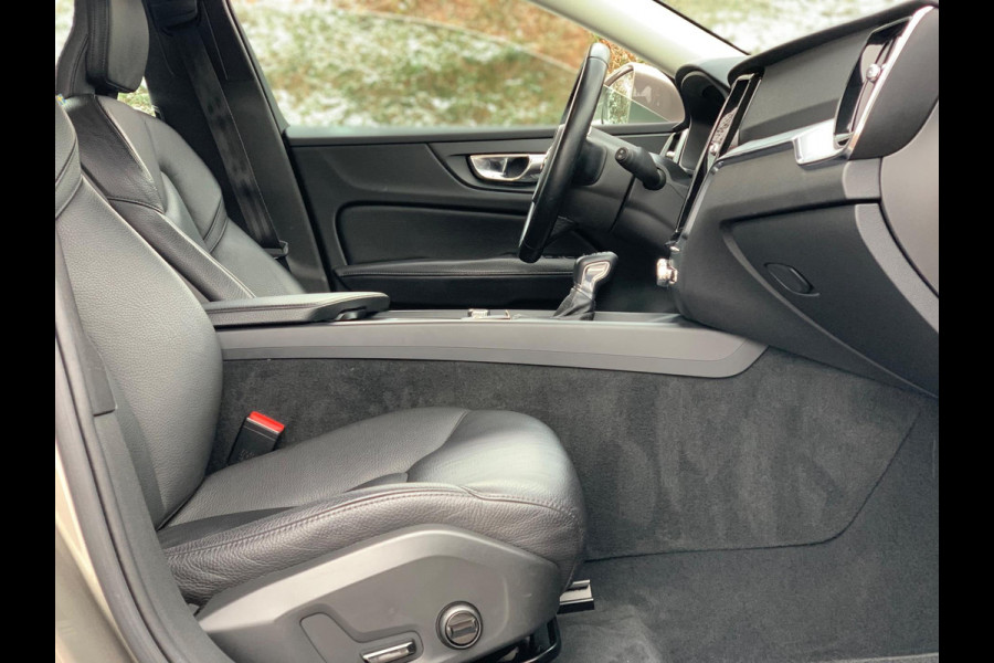 Volvo V60 2.0 D4 Inscription 190PK LEDER FULL 2021 DEALER OH / NETTO EXPORT € 14.950