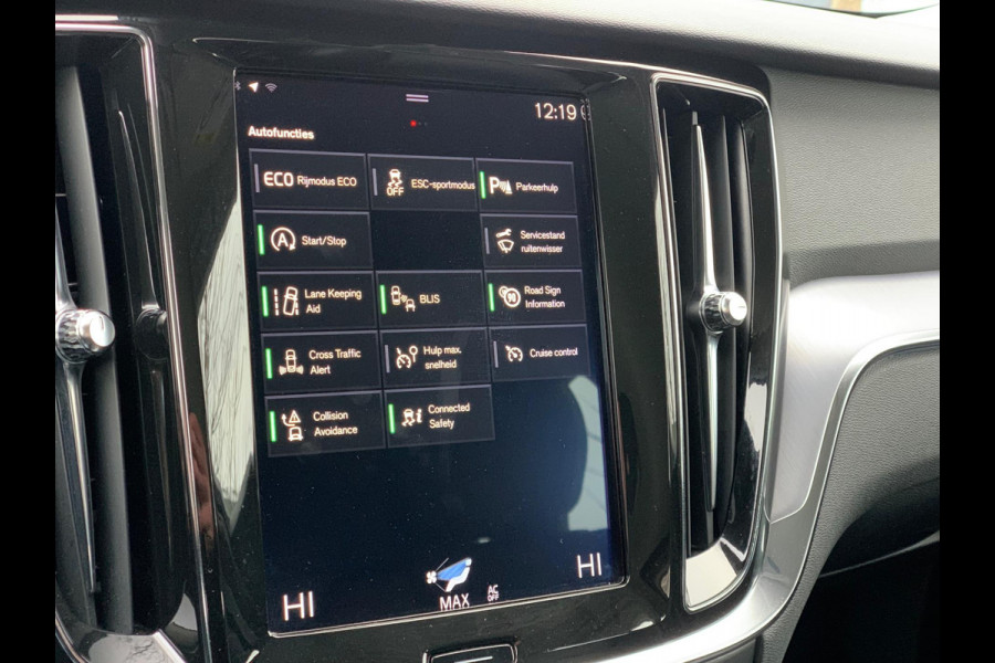 Volvo V60 2.0 D4 Inscription 190PK LEDER FULL 2021 DEALER OH / NETTO EXPORT € 14.950