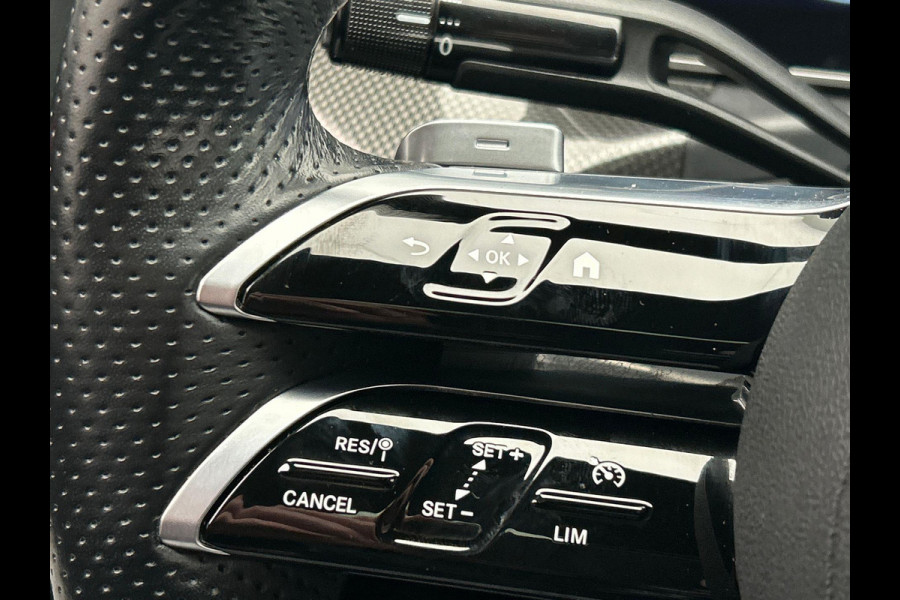 Mercedes-Benz C-Klasse 180 AMG Line | Pano/Dak | Burmester | Leder/Alcantara | Camera