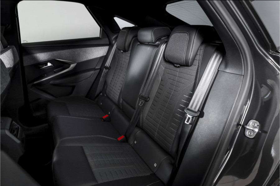 Peugeot 3008 1.2 Hybrid 145 GT | Dig. Cockpit | Adapt. Cruise | Stoel-+stuurverw. | PDC | Camera | NAV+App. Connect | ECC | 19" LM | 5325