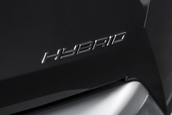 Peugeot 3008 1.2 Hybrid 145 GT | Dig. Cockpit | Adapt. Cruise | Stoel-+stuurverw. | PDC | Camera | NAV+App. Connect | ECC | 19" LM | 5325