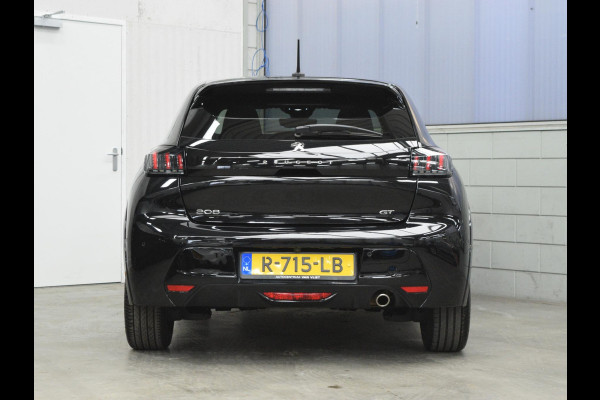 Peugeot 208 1.2 PureTech GT PANORAMADAK | NAVIGATIE & CARPLAY | CAMERA MET SENSOREN | STOELVERWARMING |