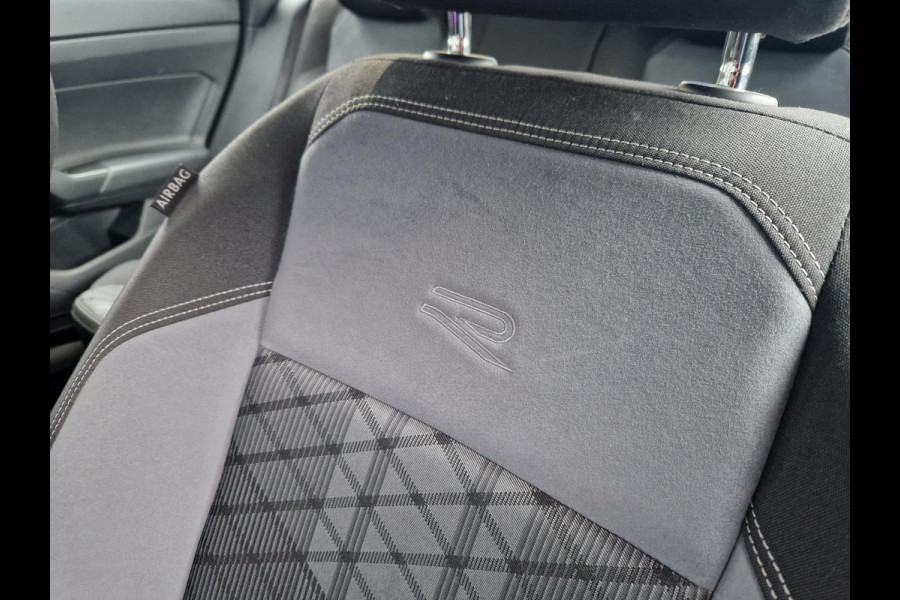 Volkswagen Polo 1.0 TSI DSG R-Line /Virtual Pro /Keyless /IQ Drive /IQ Light