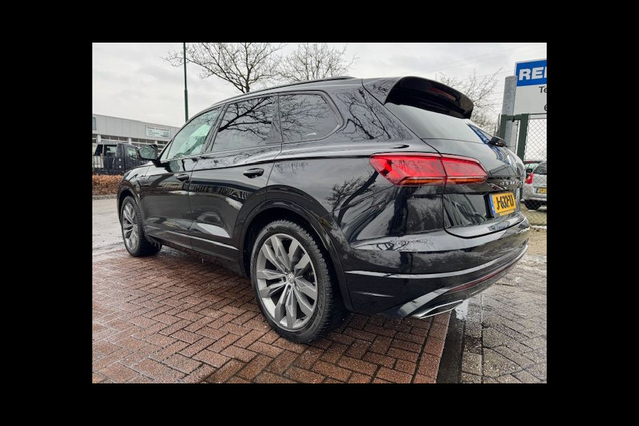 Volkswagen Touareg 3.0 TDI R-Line Automaat 1e Eigenaar Virtueel Cockpit,Airco/ECC,Navigatie,HUD,Panoramadak