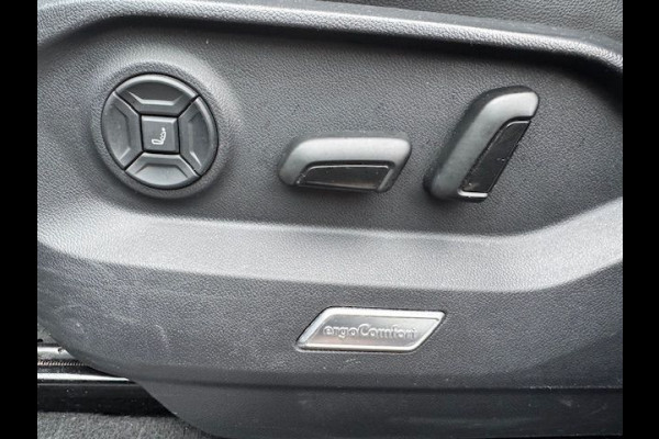 Volkswagen Touareg 3.0 TDI R-Line Automaat 1e Eigenaar Virtueel Cockpit,Airco/ECC,Navigatie,HUD,Panoramadak