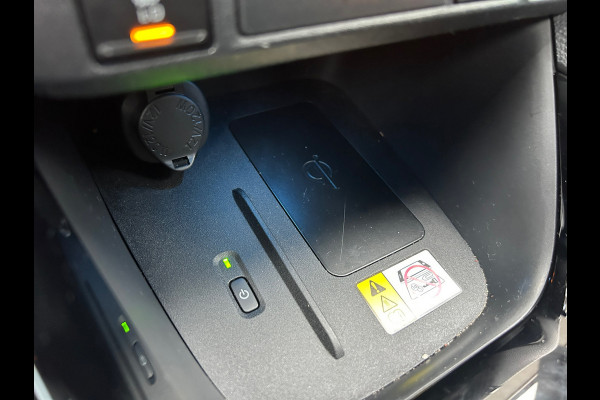 Toyota Yaris 1.5 Hybrid Launch Edition Dealer Auto Fabrieksgarantie!