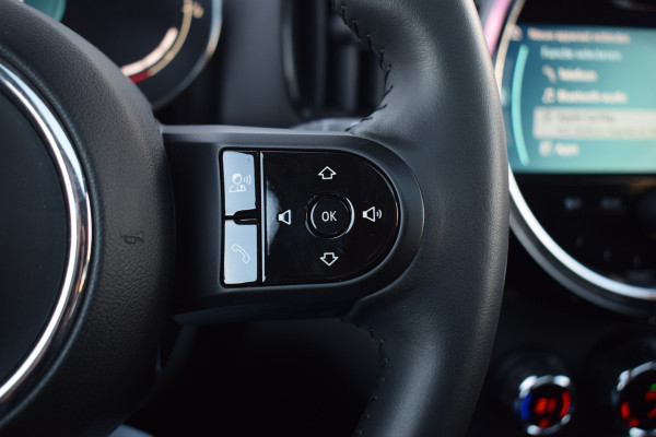 MINI Countryman 1.5 Cooper ALL4 Chili | Apple CarPlay | Pano | HUD | Camera