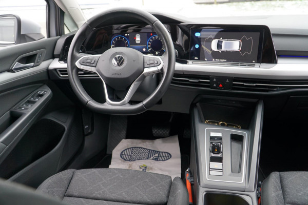 Volkswagen GOLF Variant 1.0 eTSI Life EERSTE EIGENAAR