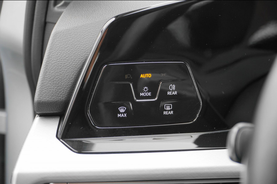 Volkswagen GOLF Variant 1.0 eTSI Life EERSTE EIGENAAR