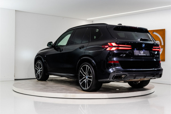 BMW X5 xDrive50e M-Sport 489PK | Pano | Glow | Trekhaak | Harman/Kardon | Drive Pro | VOL! 12 MND Garantie