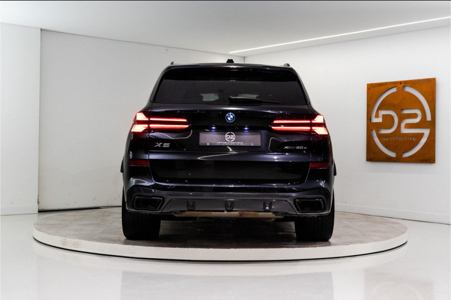 BMW X5 xDrive50e M-Sport 489PK | Pano | Glow | Trekhaak | Harman/Kardon | Drive Pro | VOL! 12 MND Garantie