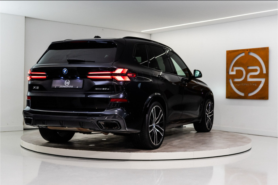 BMW X5 xDrive50e M-Sport 489PK | Pano | Glow | Trekhaak | Harman/Kardon | Drive Pro | VOL! 12 MND Garantie