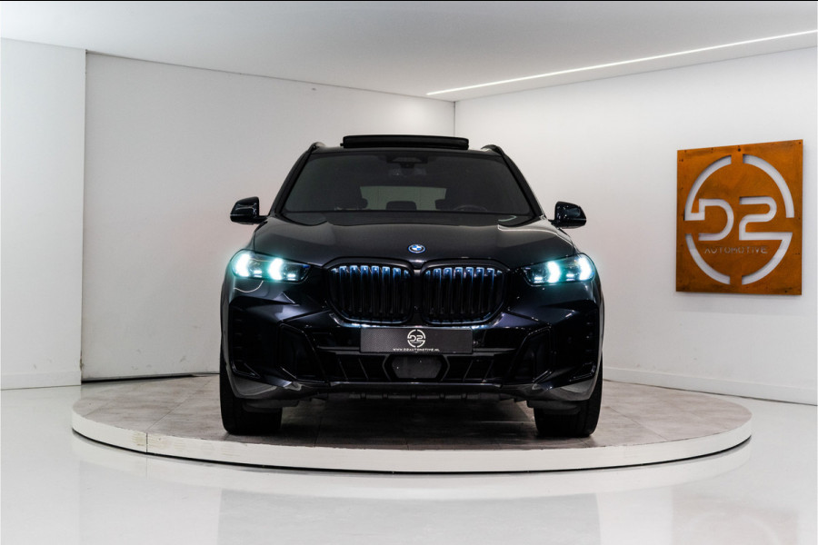 BMW X5 xDrive50e M-Sport 489PK | Pano | Glow | Trekhaak | Harman/Kardon | Drive Pro | VOL! 12 MND Garantie