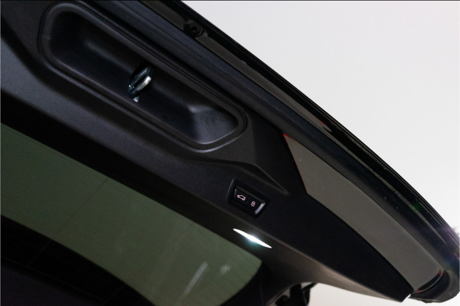 BMW X5 xDrive50e M-Sport 489PK | Pano | Glow | Trekhaak | Harman/Kardon | Drive Pro | VOL! 12 MND Garantie