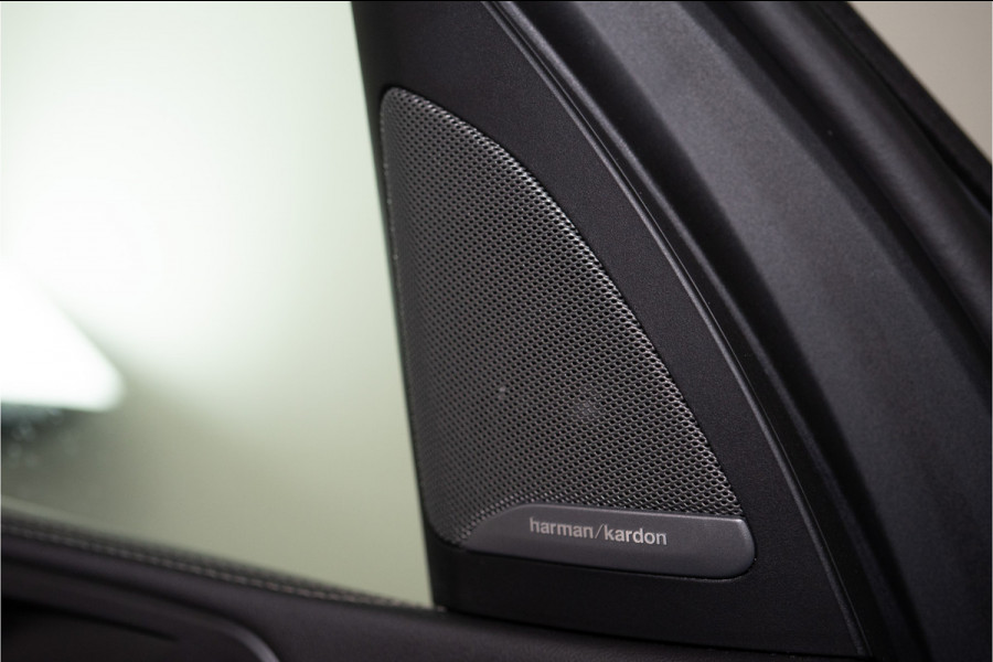 BMW X5 xDrive50e M-Sport 489PK | Pano | Glow | Trekhaak | Harman/Kardon | Drive Pro | VOL! 12 MND Garantie