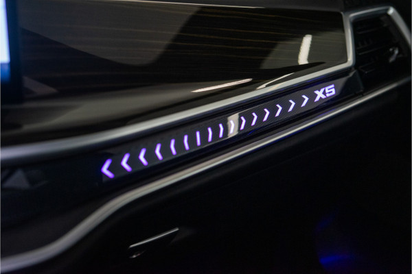 BMW X5 xDrive50e M-Sport 489PK | Pano | Glow | Trekhaak | Harman/Kardon | Drive Pro | VOL! 12 MND Garantie