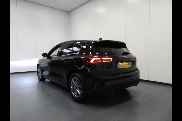 Ford Focus 1.0 EcoBoost Hybrid Titanium NAVI/CLIMA/CRUISE/PDC/16"LMV!