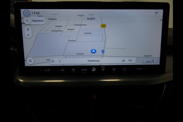 Ford Focus 1.0 EcoBoost Hybrid Titanium NAVI/CLIMA/CRUISE/PDC/16"LMV!