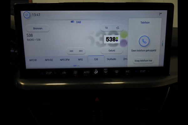 Ford Focus 1.0 EcoBoost Hybrid Titanium NAVI/CLIMA/CRUISE/PDC/16"LMV!