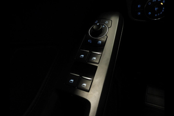 Ford Focus 1.0 EcoBoost Hybrid Titanium NAVI/CLIMA/CRUISE/PDC/16"LMV!