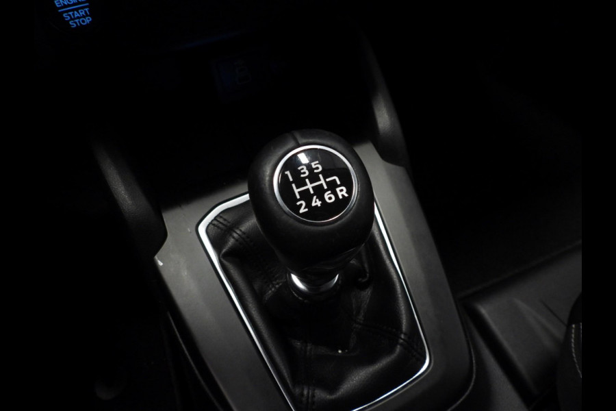 Ford Focus 1.0 EcoBoost Hybrid Titanium NAVI/CLIMA/CRUISE/PDC/16"LMV!