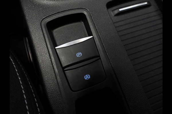 Ford Focus 1.0 EcoBoost Hybrid Titanium NAVI/CLIMA/CRUISE/PDC/16"LMV!