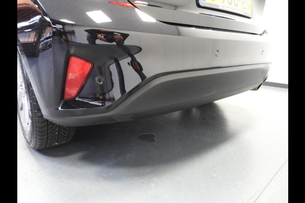 Ford Focus 1.0 EcoBoost Hybrid Titanium NAVI/CLIMA/CRUISE/PDC/16"LMV!