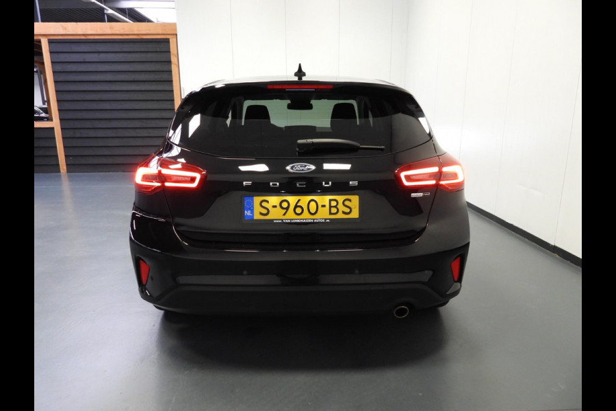 Ford Focus 1.0 EcoBoost Hybrid Titanium NAVI/CLIMA/CRUISE/PDC/16"LMV!