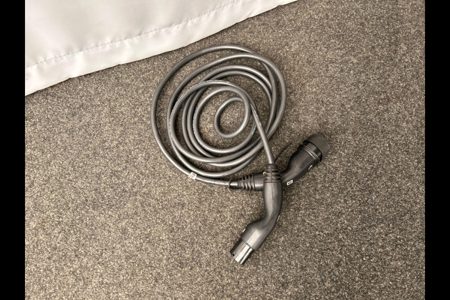 Kia Niro 1.6 GDi PHEV Launch Edition | Pano/Dak | Trekhaak | Stoel/Stuur Verwarming | Harman/Kardon