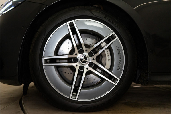 Mercedes-Benz E-Klasse Estate 300 e AMG 313PK | Pano | LED | Trekhaak | Sfeer | Burmester | Fabrieksgarantie