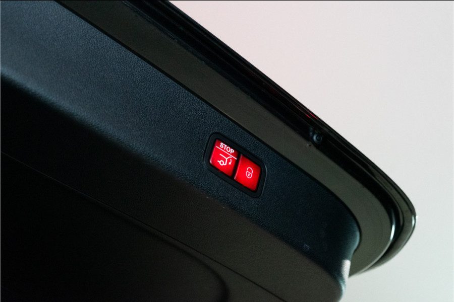 Mercedes-Benz E-Klasse Estate 300 e AMG 313PK | Pano | LED | Trekhaak | Sfeer | Burmester | Fabrieksgarantie