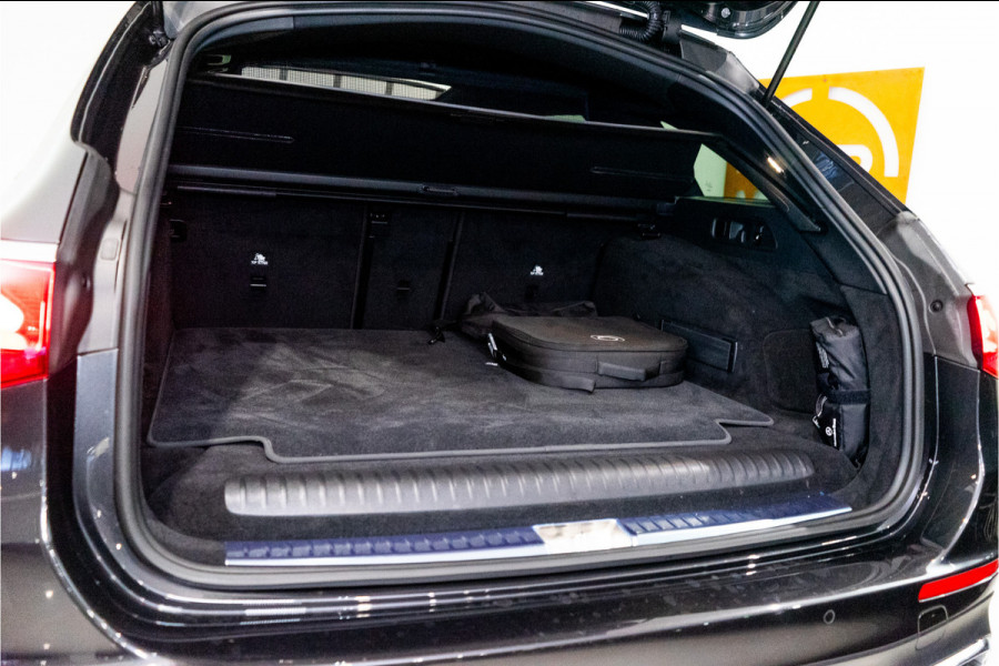 Mercedes-Benz E-Klasse Estate 300 e AMG 313PK | Pano | LED | Trekhaak | Sfeer | Burmester | Fabrieksgarantie